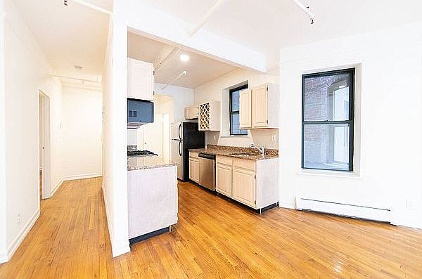 2nd image of 2212 Frederick Douglass Blvd APT 4B