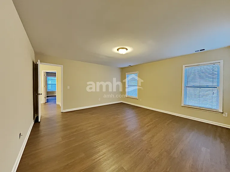 308 Springs Xing — Photo 17