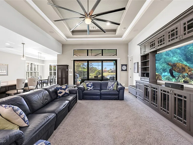 23273 Salinas Way — Photo 5