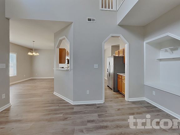 2nd image of 5224 Anchorage Way