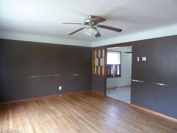 5th image of 30805 Ronald Dr
