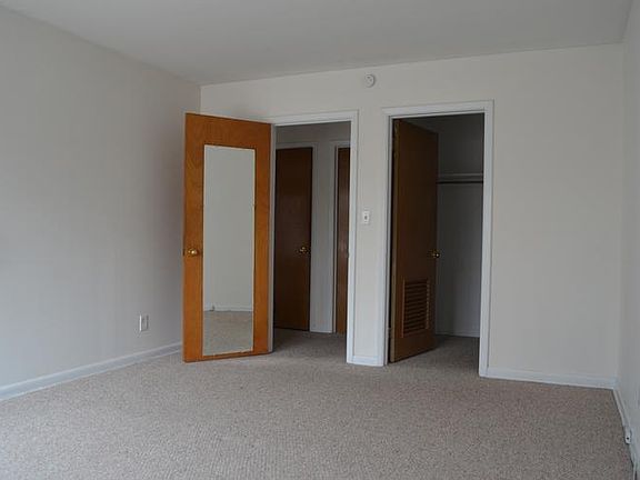 5th image of 20 N Lake Dr APT F2