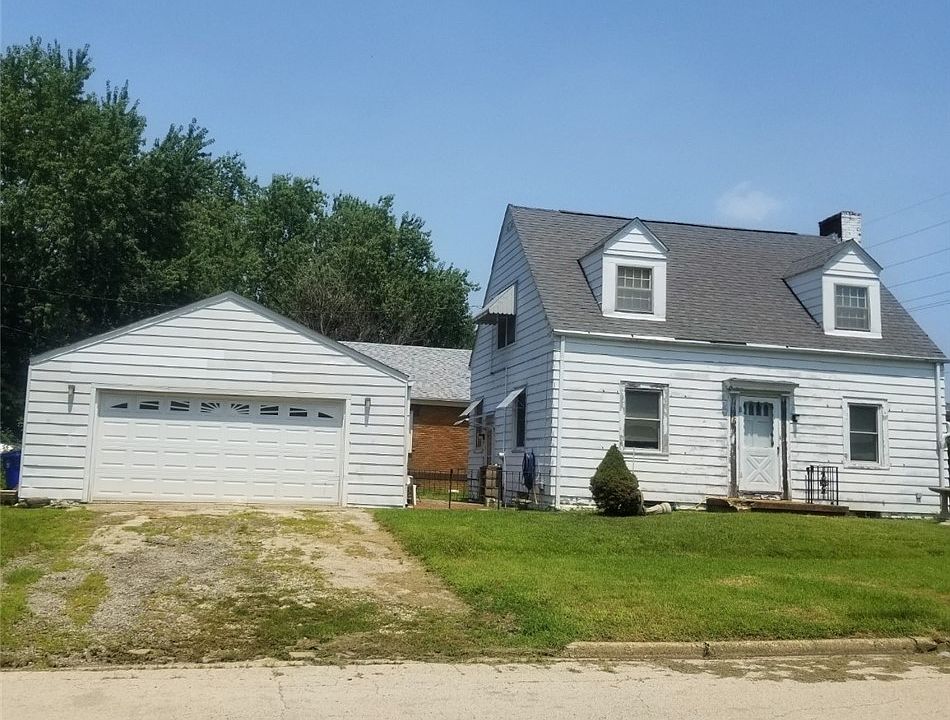 1st image of 759 S 22nd St