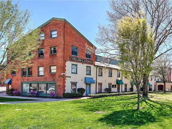 555 S Water St APT 235, Providence, RI 02903