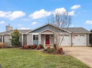 11999 Memory Ln, Nokesville, VA 20181