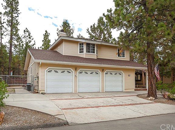 3rd image of 436 E Fairway Blvd