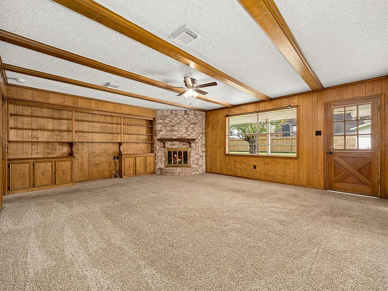 5923 Pebble Springs Dr — Photo 10