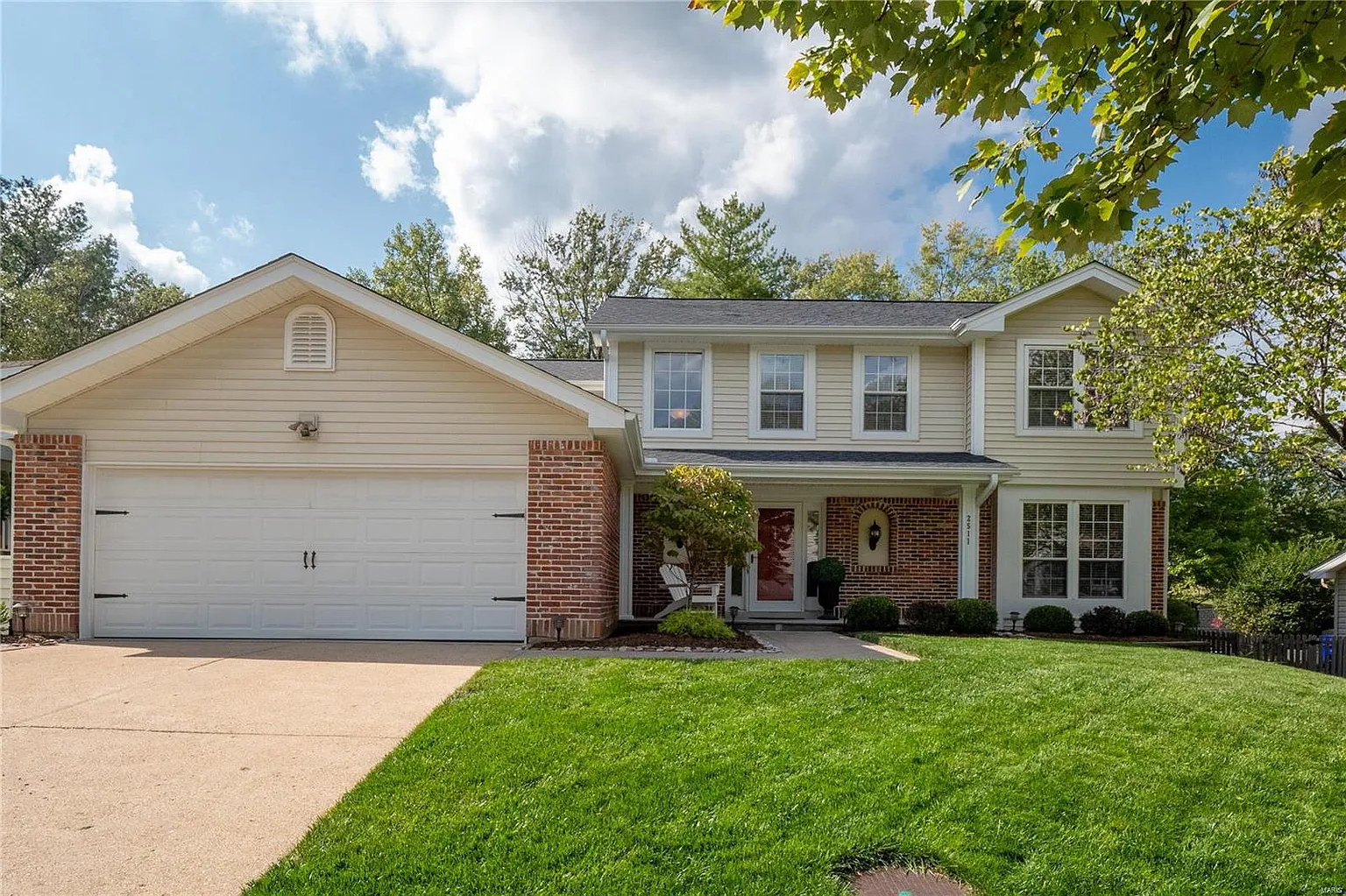 2511 Maple Crossing Dr photo 1