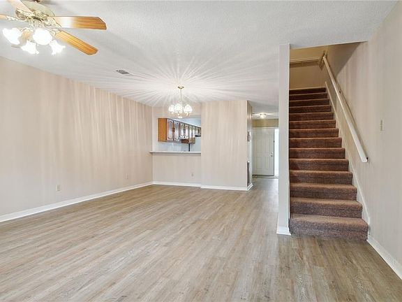 3rd image of 2833 Steamship Cir Unit 2833
