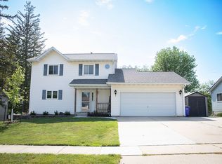 118 Sagert Dr, West Branch, IA 52358
