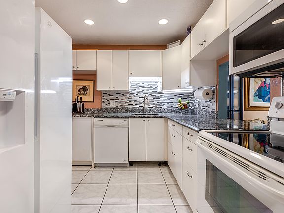 5th image of 1516 S Lakeside Dr Floor 1