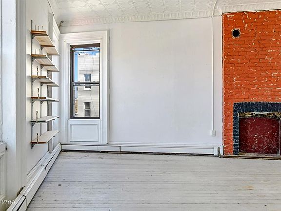 5th image of 25 Bushwick Ave