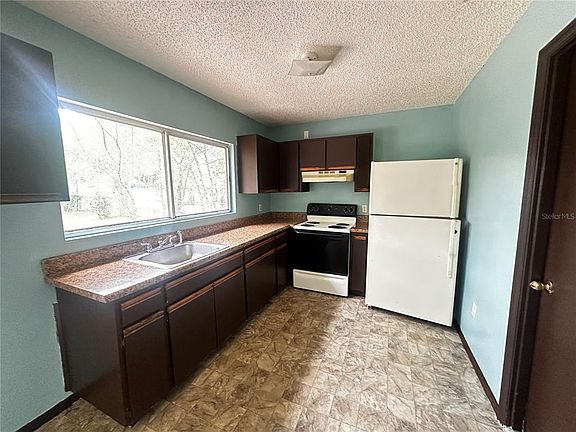 4th image of 417 Water Rd