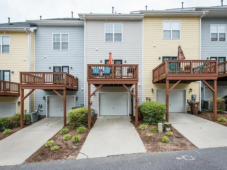 3841 Cary Glen Blvd — Photo 4
