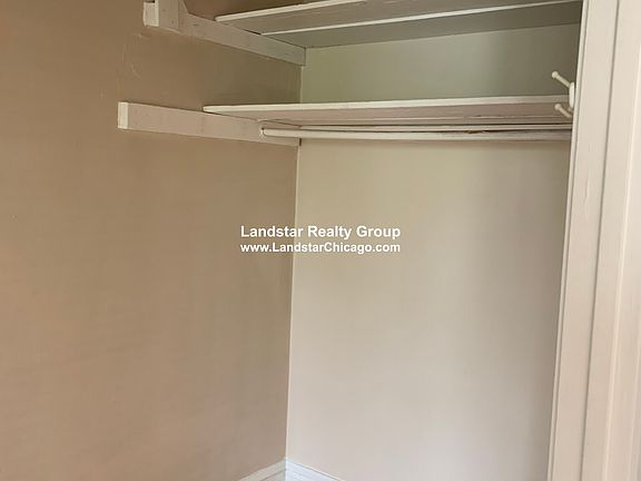 5th image of 4109 N Sacramento Ave #2