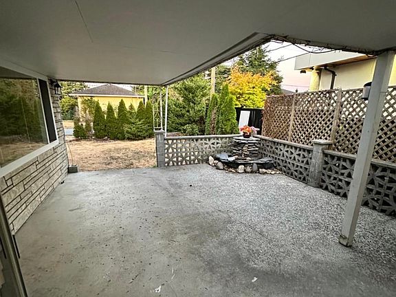 3rd image of 15644 Roper Ave