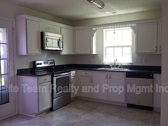 2nd image of 8209 Lamplighter Pl