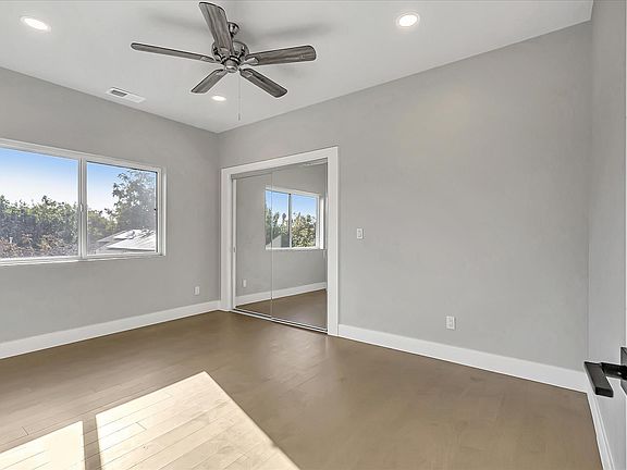 2nd image of 860 S 8th St #B