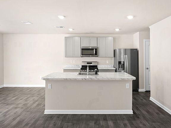 5th image of 56 Currant Cir