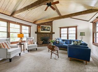 40 Kinross Dr, Flat Rock, NC 28731