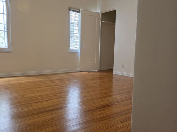 148 S Elm Dr #2
