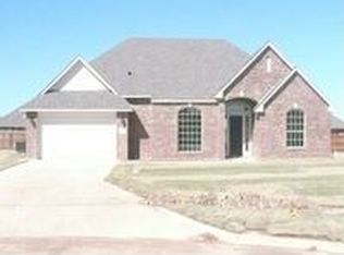 5305 SW Inwood Cir, Lawton, OK 73505