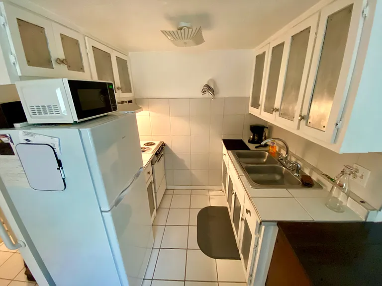 117 N Jane St #101 — Photo 10