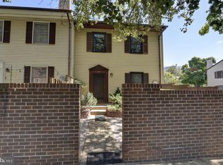 1113 N Stafford St, Arlington, VA 22201