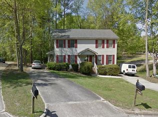 704 Creekside Ct, Fuquay Varina, NC 27526