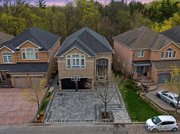 43 Bethany St, Markham, ON L3S 4T9
