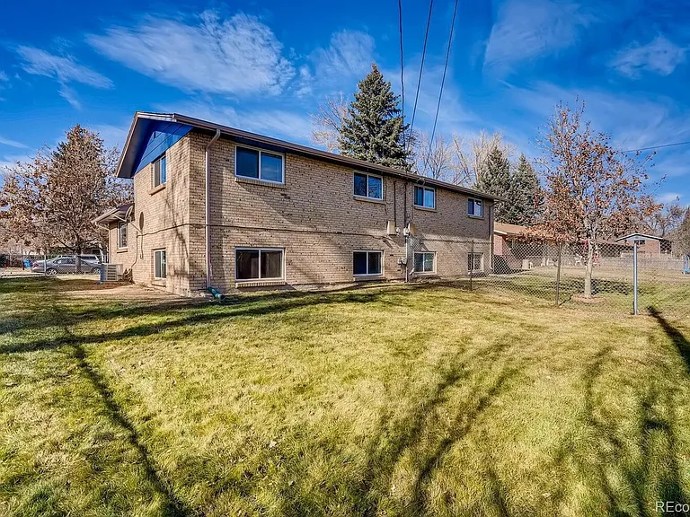 4820 Field Ct — Photo 11