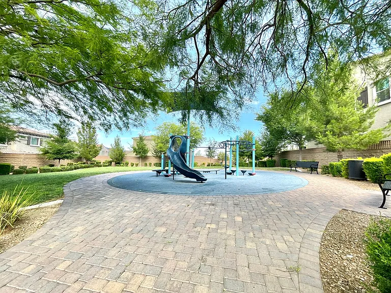9702 Canyon Landing Ave — Photo 51