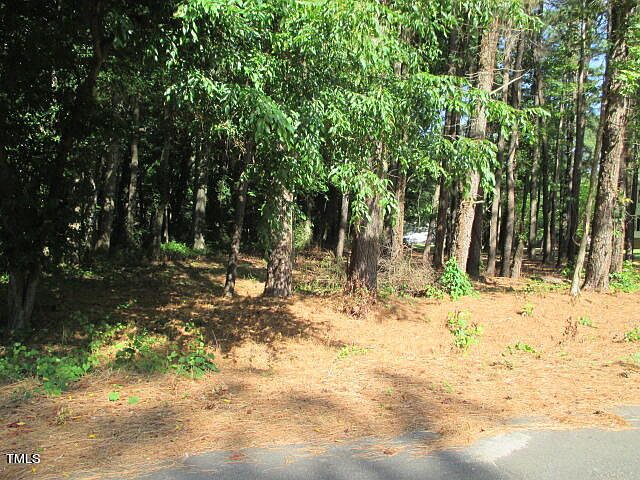 2nd image of 314 Meadow Dr #60