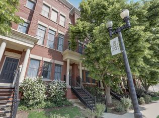 228 Lake St, Elgin, IL 60120