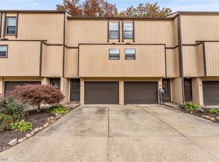 617 Center Ave, Cuyahoga Falls, OH 44221