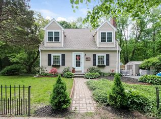 61 Acorn St, Marshfield, MA 02050