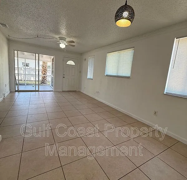 21061 Midway Blvd — Photo 12