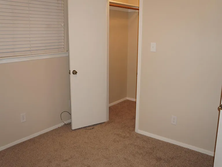 5428 Topper Dr — Photo 11