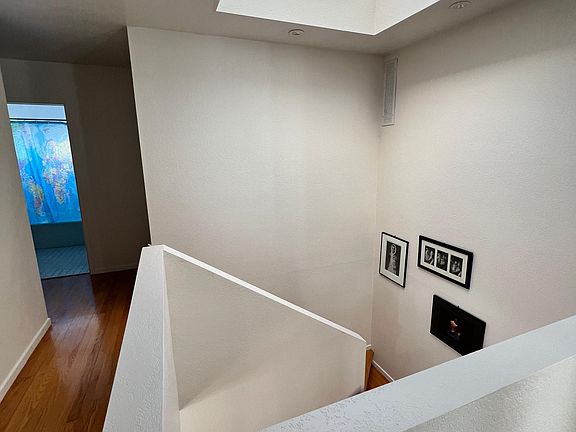 5th image of 3045 Lawrence St