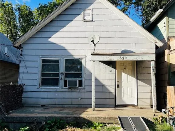 830 Reynolds Ave, Kansas City, KS 66101