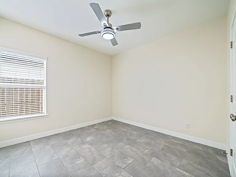 3922 Pennine Way — Photo 22
