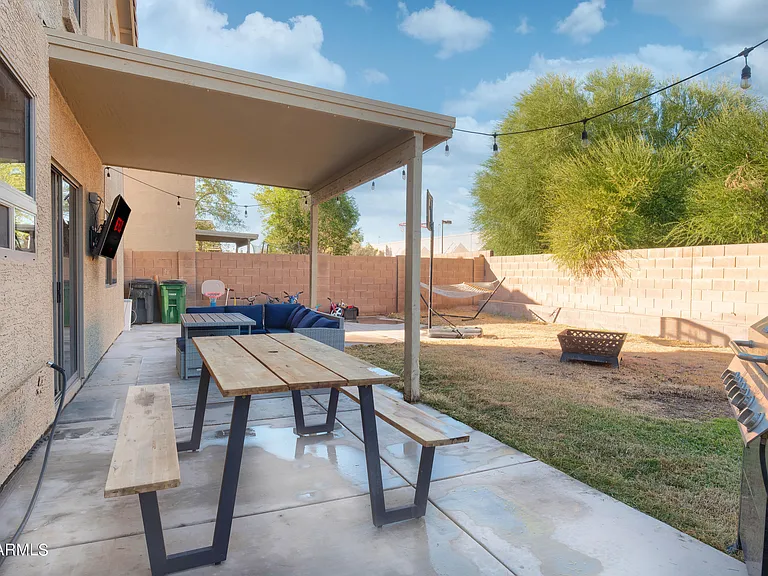 16068 W Culver St — Photo 29