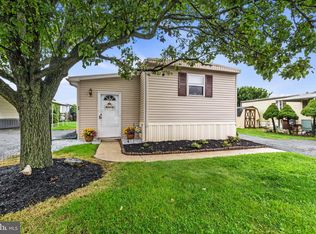 44 Ridgewood Mnr, Manheim, PA 17545