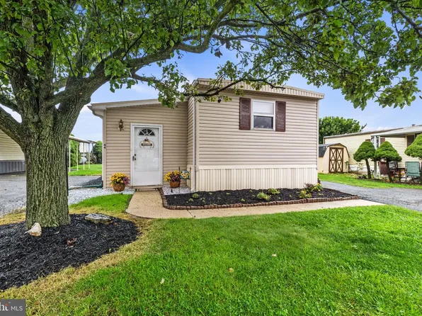 44 Ridgewood Mnr, Manheim, PA 17545