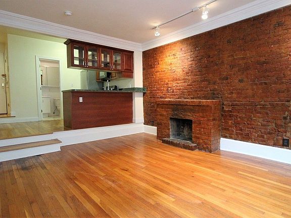 2nd image of 487 W End Ave APT 5A