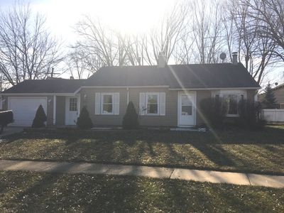 123 Edgewood Dr, Streamwood, IL, 60107