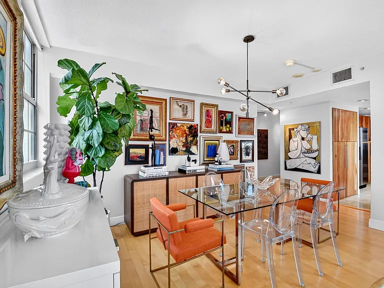 610 Clematis St #424 — Photo 6
