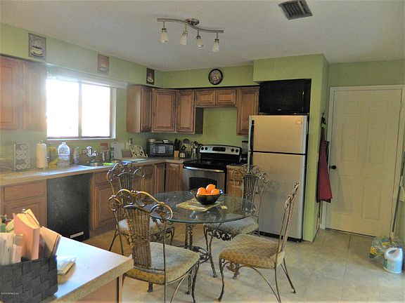 4th image of 12434 Macaw Dr