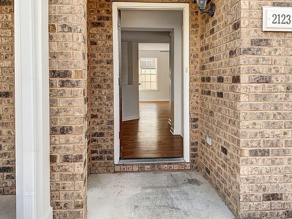 3rd image of 2123 Victory Gallop Ln