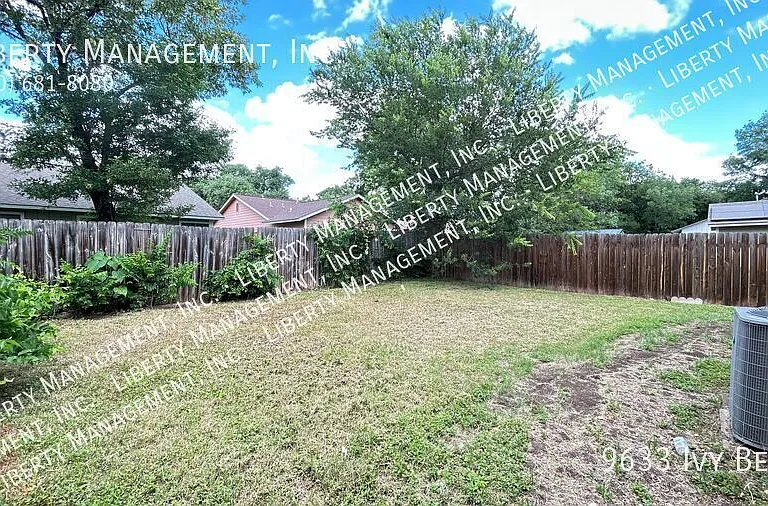 9633 Ivy Bnd — Photo 26
